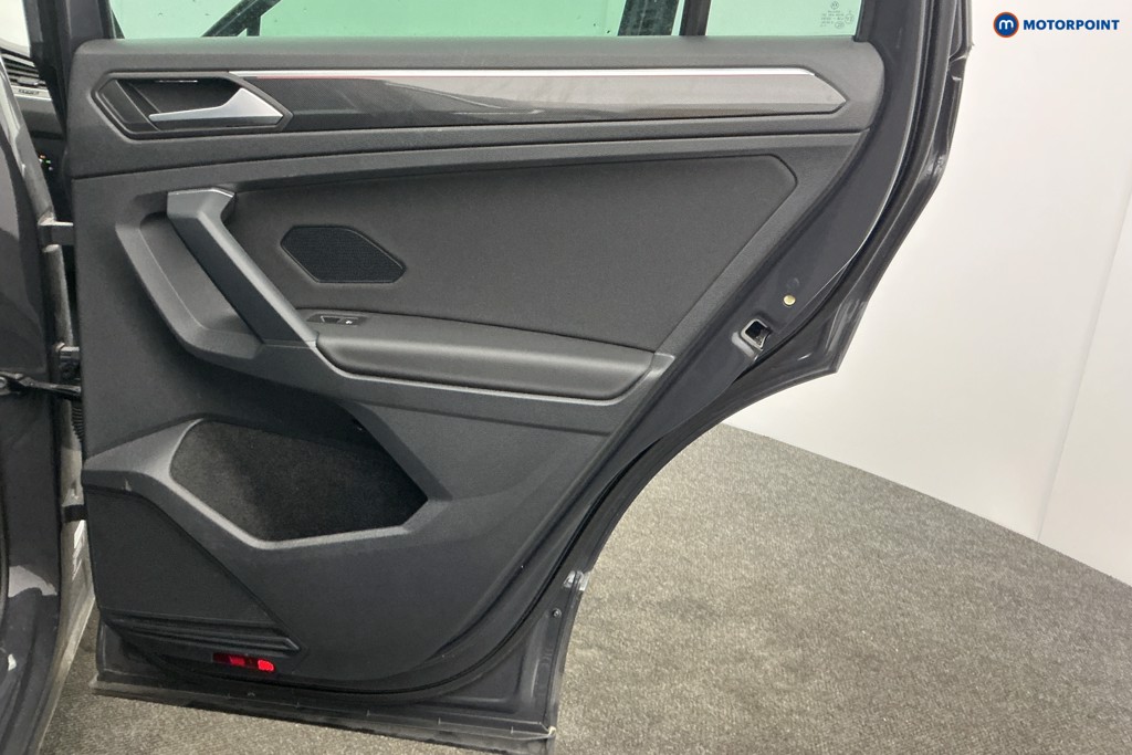 Volkswagen Tiguan Elegance Automatic Petrol Plug-In Hybrid SUV - Stock Number (1616616) - 31st supplementary image