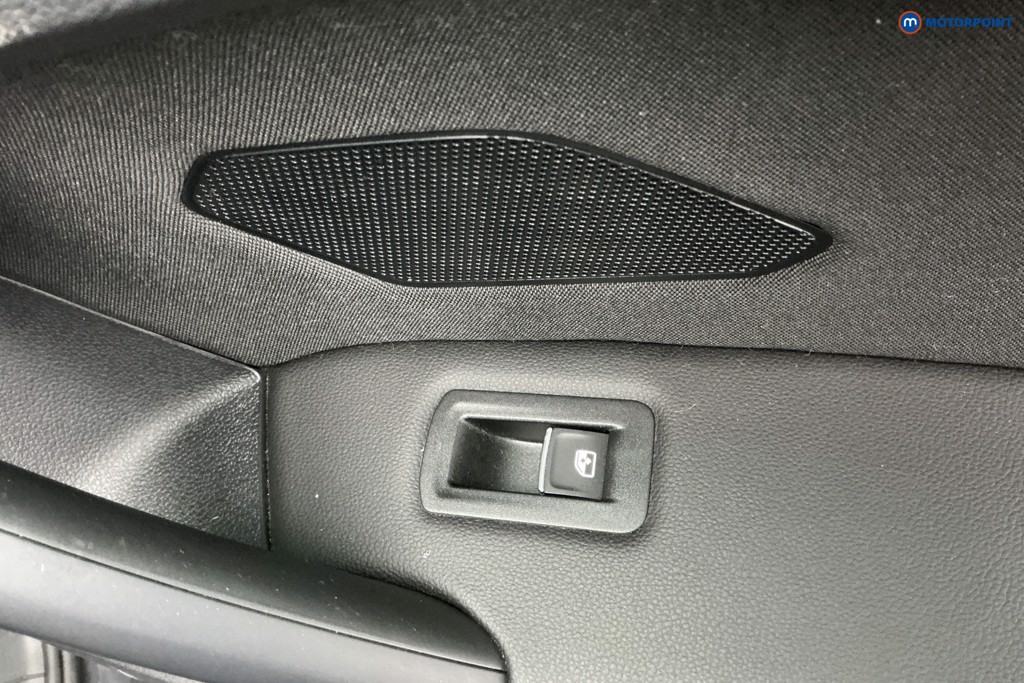 Volkswagen Tiguan Elegance Automatic Petrol Plug-In Hybrid SUV - Stock Number (1616616) - 32nd supplementary image