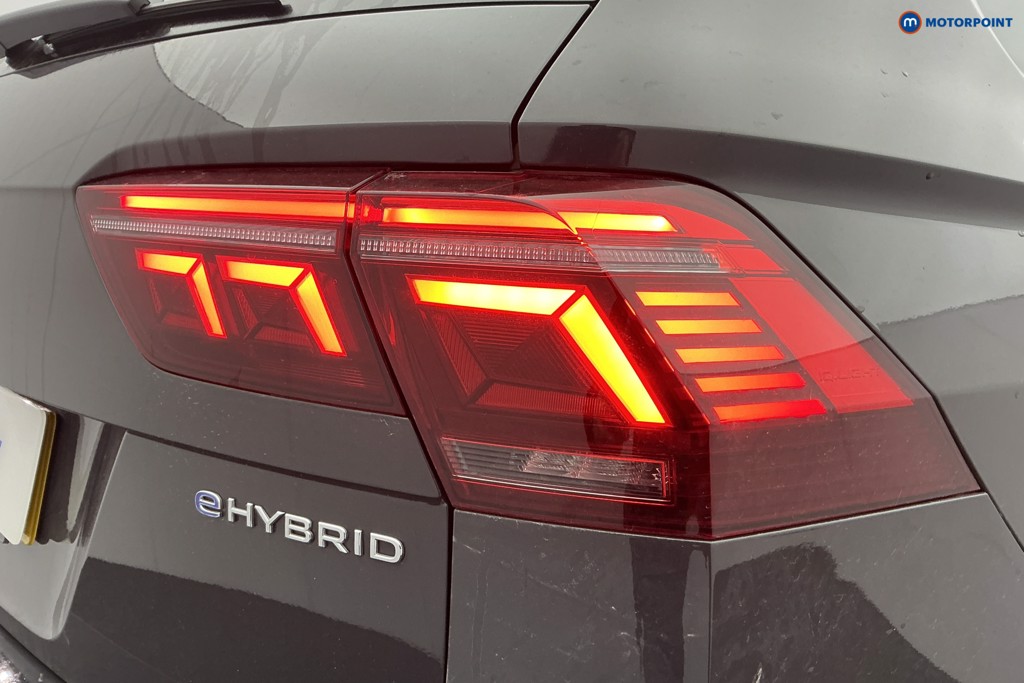 Volkswagen Tiguan Elegance Automatic Petrol Plug-In Hybrid SUV - Stock Number (1616616) - 34th supplementary image