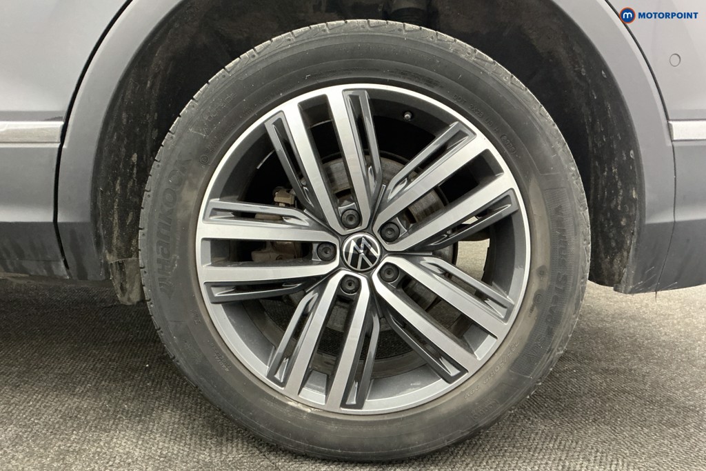 Volkswagen Tiguan Elegance Automatic Petrol Plug-In Hybrid SUV - Stock Number (1616616) - 36th supplementary image