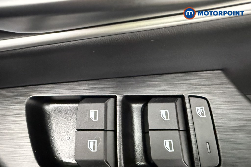 Mg Motor Uk ZS Trophy Automatic Petrol-Electric Hybrid SUV - Stock Number (1616907) - 20th supplementary image