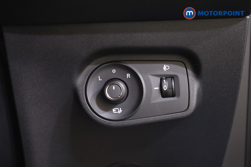 Mg Motor Uk ZS Trophy Automatic Petrol-Electric Hybrid SUV - Stock Number (1617057) - 10th supplementary image