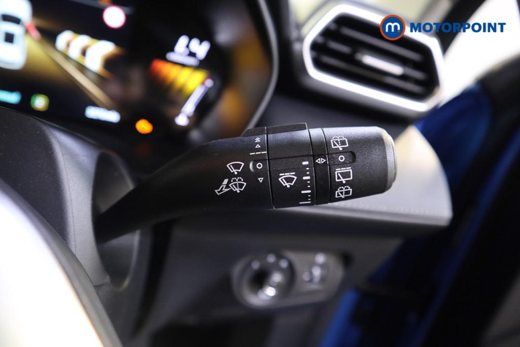 Mg Motor Uk ZS Trophy Automatic Petrol-Electric Hybrid SUV - Stock Number (1617057) - 13th supplementary image