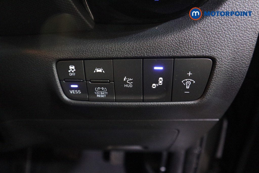 Hyundai Kona Premium Se Automatic Petrol-Electric Hybrid SUV - Stock Number (1617124) - 13th supplementary image