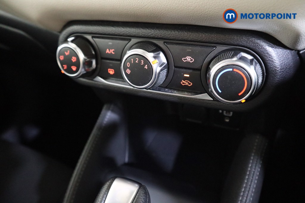 Nissan Micra Acenta Automatic Petrol Hatchback - Stock Number (1617657) - 7th supplementary image