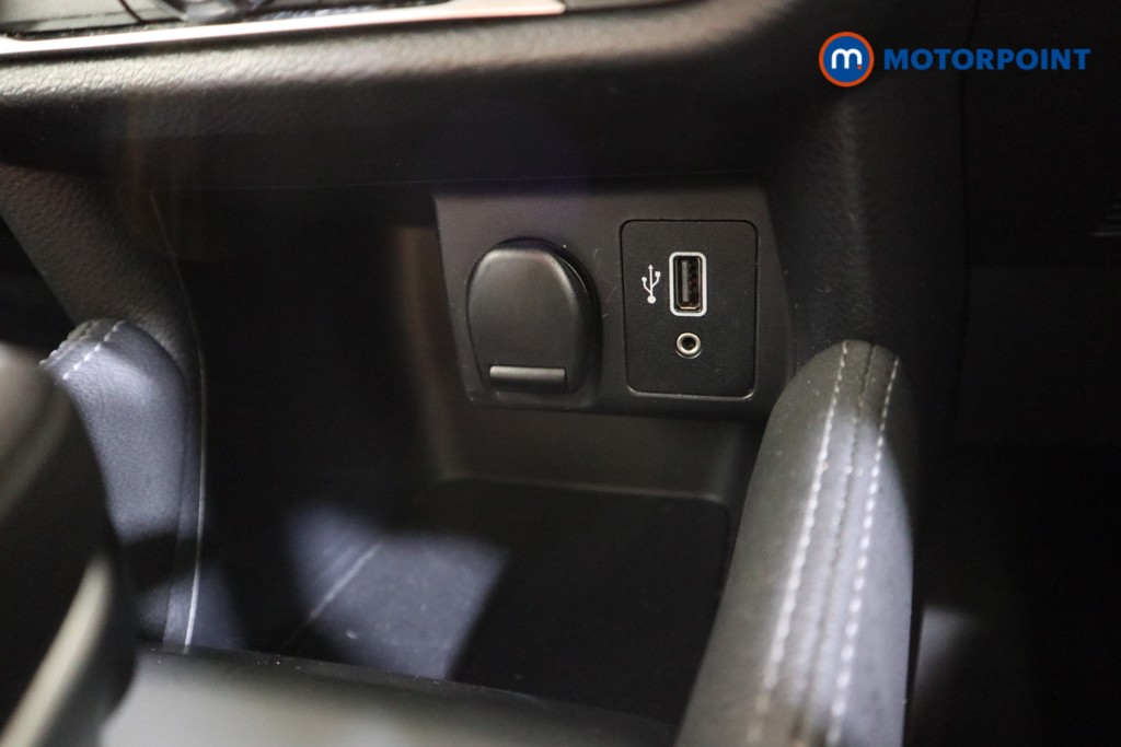 Nissan Micra Acenta Automatic Petrol Hatchback - Stock Number (1617657) - 8th supplementary image