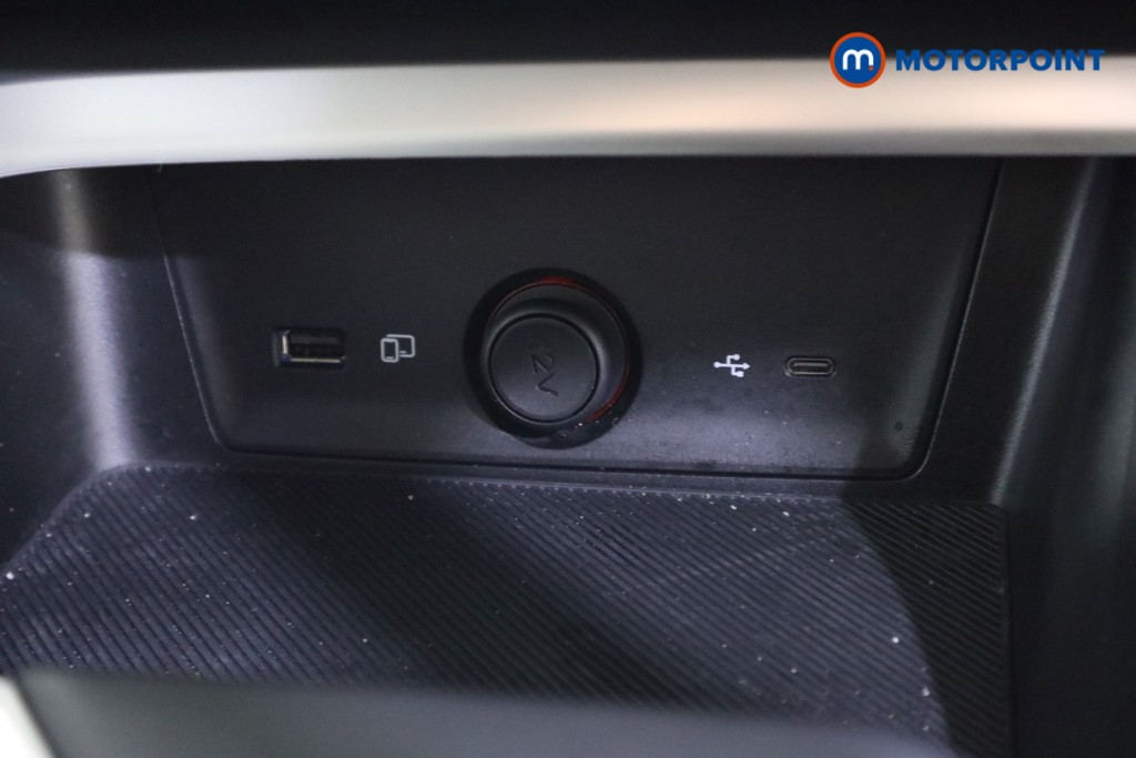 Mg Motor Uk ZS Trophy Automatic Petrol-Electric Hybrid SUV - Stock Number (1617670) - 7th supplementary image