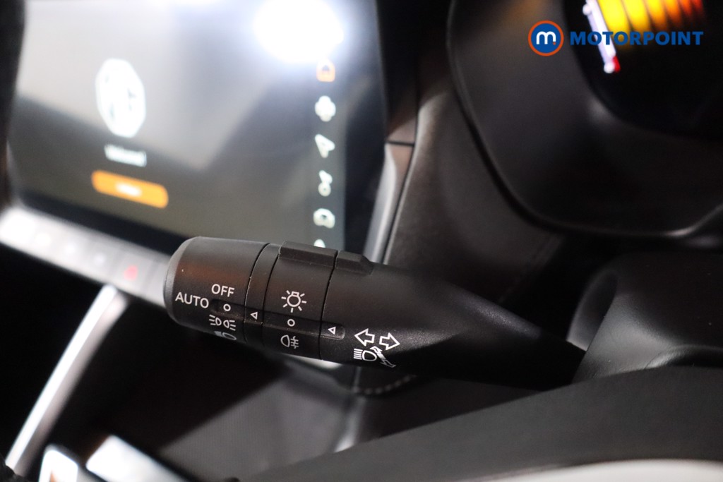 Mg Motor Uk ZS Trophy Automatic Petrol-Electric Hybrid SUV - Stock Number (1617768) - 14th supplementary image