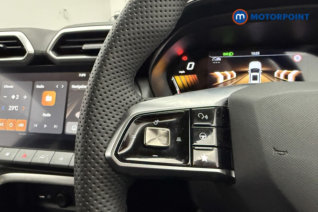 Mg Motor Uk ZS Trophy Automatic Petrol-Electric Hybrid SUV - Stock Number (1617874) - 7th supplementary image