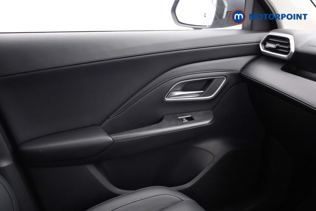 Mg Motor Uk ZS Trophy Automatic Petrol-Electric Hybrid SUV - Stock Number (1618054) - 7th supplementary image