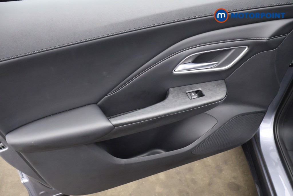 Mg Motor Uk ZS Trophy Automatic Petrol-Electric Hybrid SUV - Stock Number (1618054) - 18th supplementary image