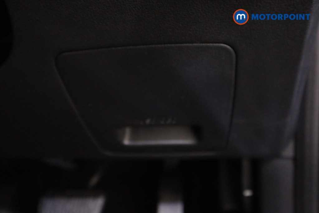 Hyundai I10 Advance Automatic Petrol Hatchback - Stock Number (1618131) - 13th supplementary image