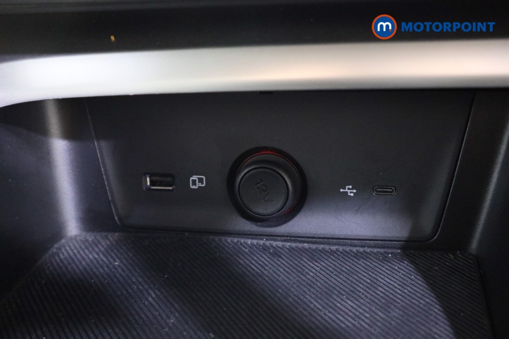 Mg Motor Uk ZS Trophy Automatic Petrol-Electric Hybrid SUV - Stock Number (1618178) - 7th supplementary image