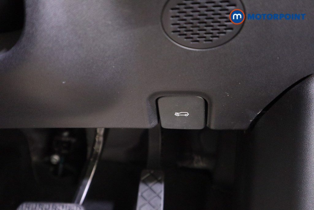 Mg Motor Uk ZS Trophy Automatic Petrol-Electric Hybrid SUV - Stock Number (1618178) - 11th supplementary image