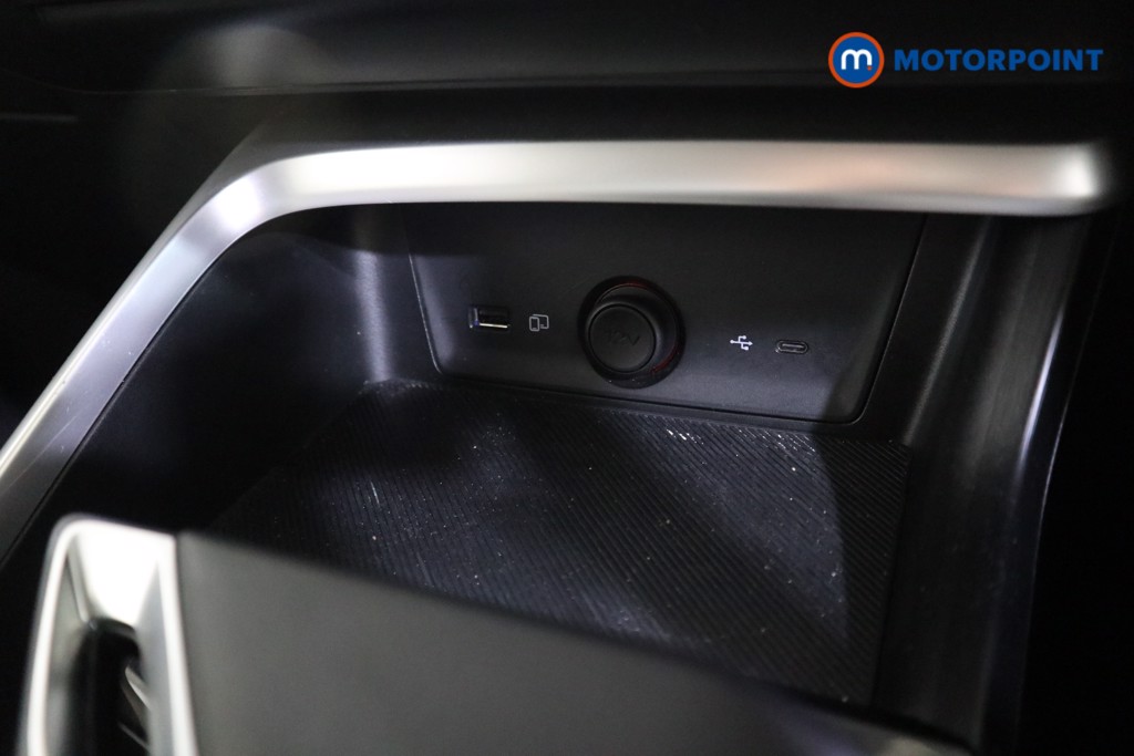 Mg Motor Uk ZS Trophy Automatic Petrol-Electric Hybrid SUV - Stock Number (1618438) - 8th supplementary image