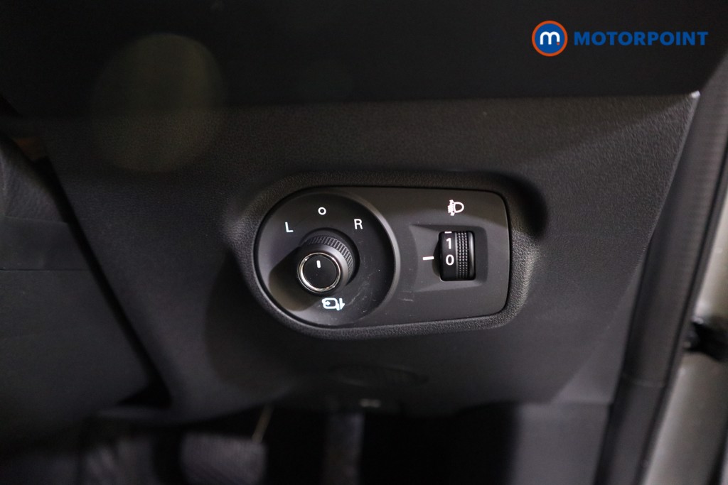 Mg Motor Uk ZS Trophy Automatic Petrol-Electric Hybrid SUV - Stock Number (1618438) - 12th supplementary image