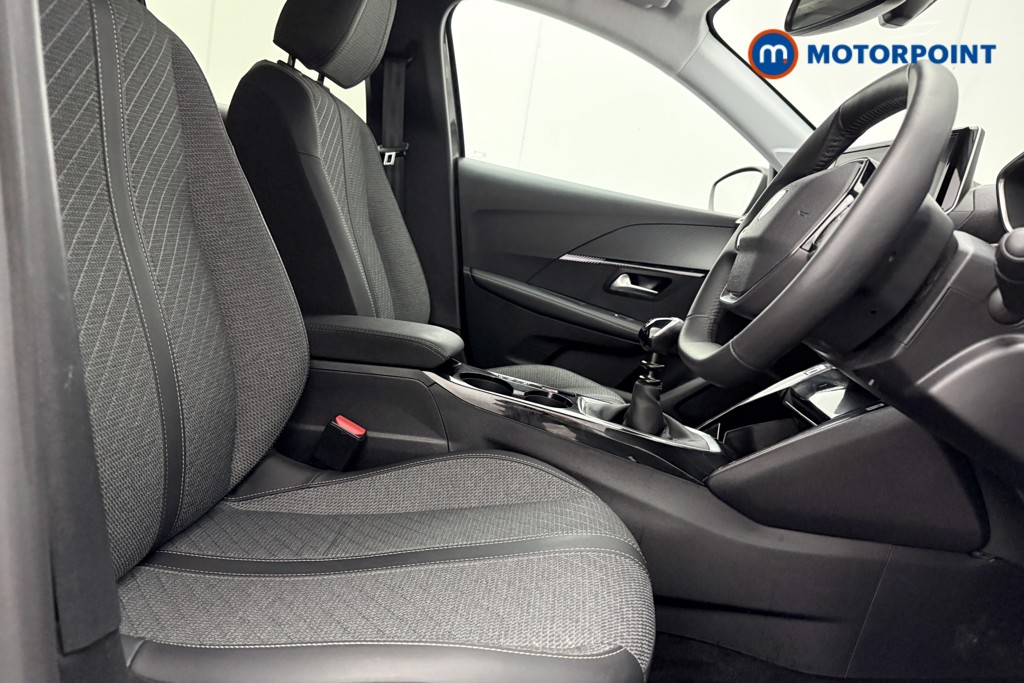 Peugeot 208 Allure Manual Petrol Hatchback - Stock Number (1618507) - 7th supplementary image