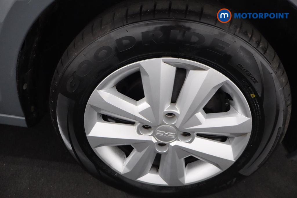 Dacia Sandero Expression Manual Petrol Hatchback - Stock Number (1619028) - 20th supplementary image