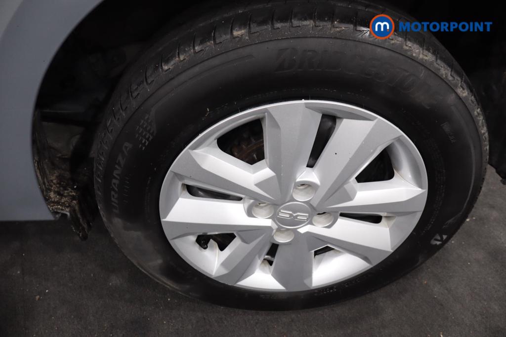 Dacia Sandero Expression Manual Petrol Hatchback - Stock Number (1619028) - 25th supplementary image