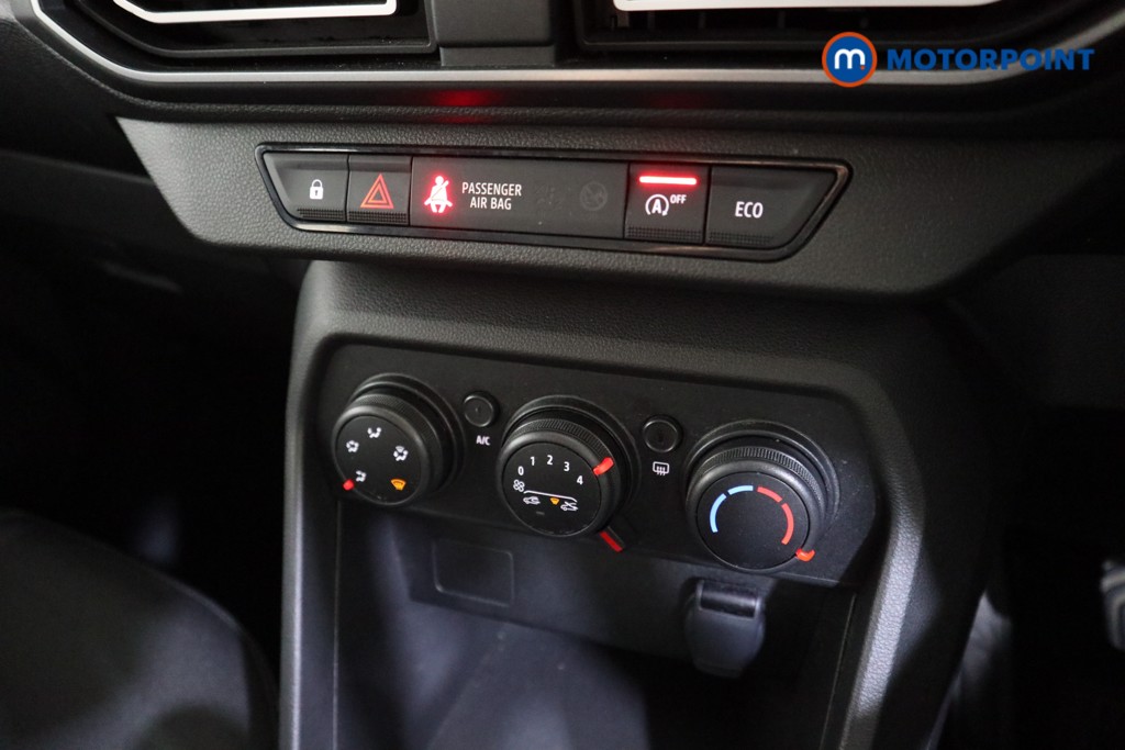 Dacia Sandero Expression Manual Petrol Hatchback - Stock Number (1619031) - 9th supplementary image