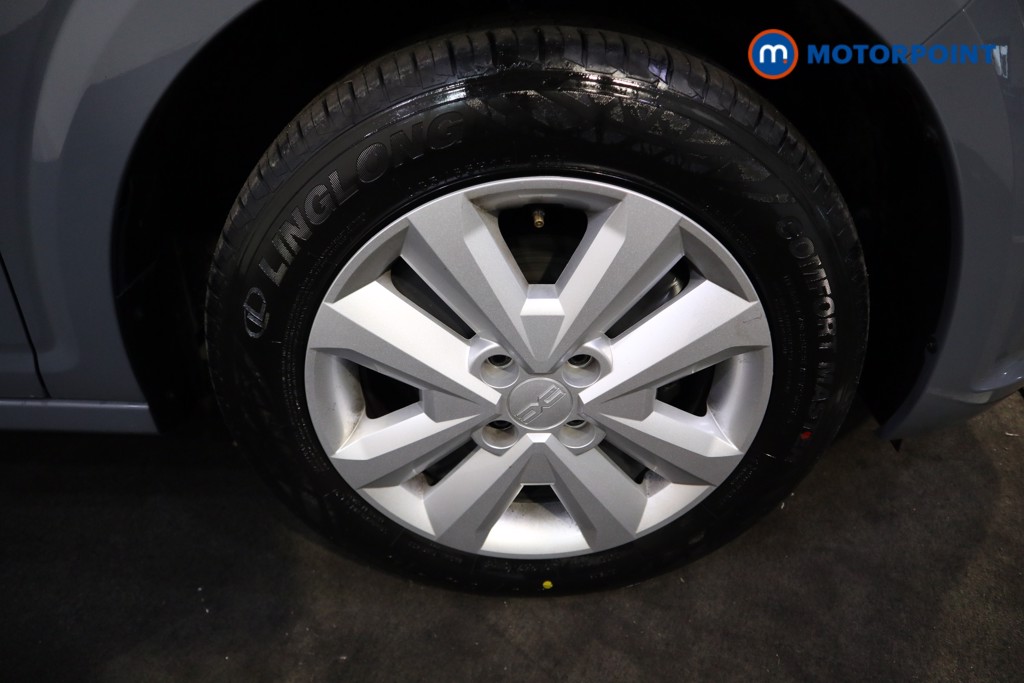 Dacia Sandero Expression Manual Petrol Hatchback - Stock Number (1619031) - 21st supplementary image