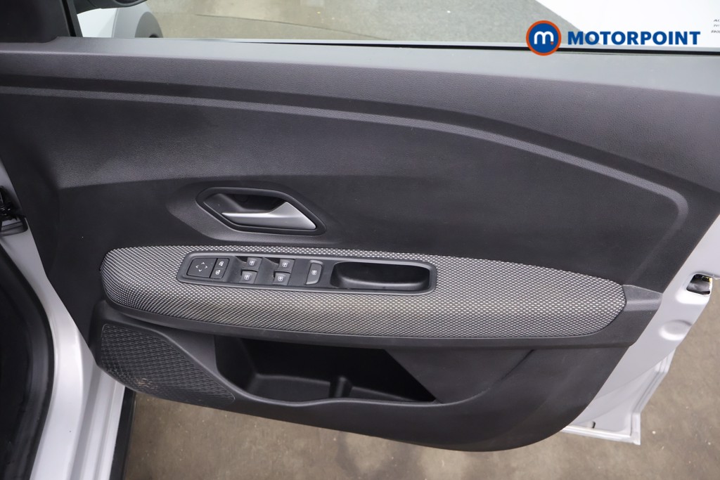 Dacia Sandero Stepway Expression Manual Petrol Hatchback - Stock Number (1619080) - 10th supplementary image