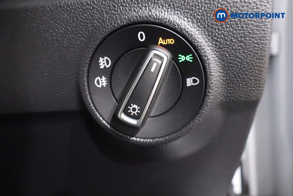 Volkswagen T-Roc R-Line Automatic Petrol SUV - Stock Number (1619603) - 18th supplementary image