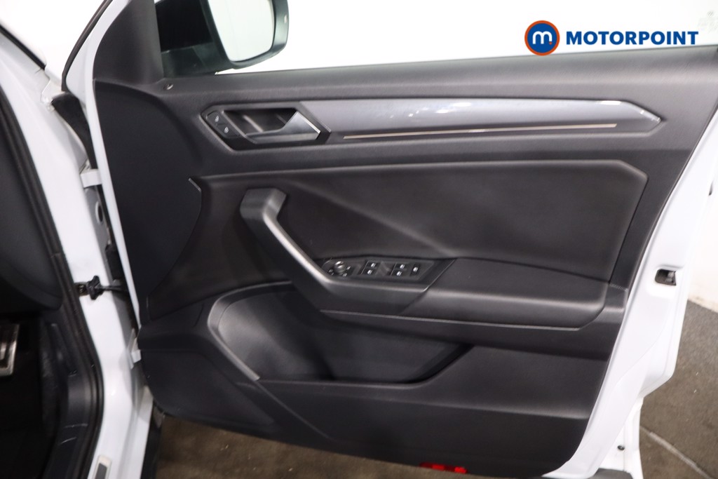 Volkswagen T-Roc R-Line Automatic Petrol SUV - Stock Number (1619603) - 28th supplementary image