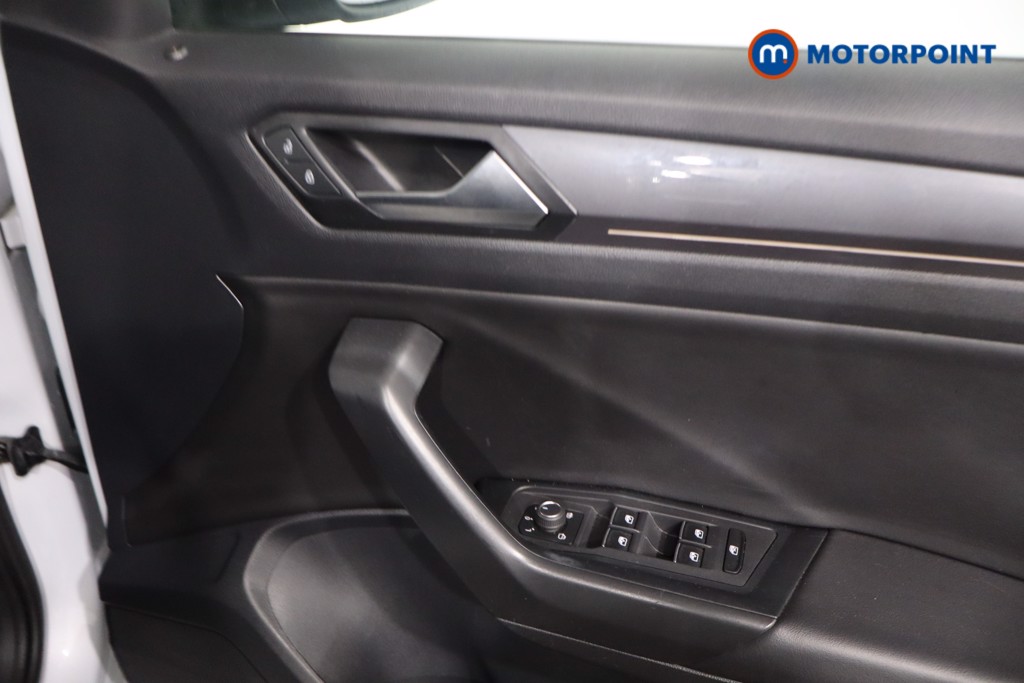 Volkswagen T-Roc R-Line Automatic Petrol SUV - Stock Number (1619603) - 29th supplementary image