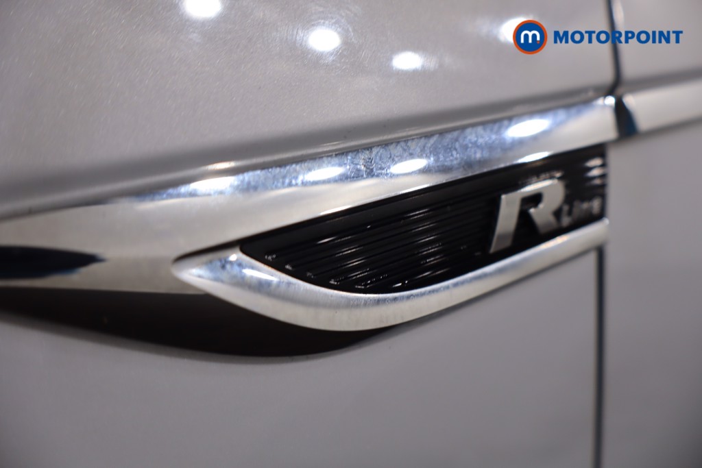 Volkswagen T-Roc R-Line Automatic Petrol SUV - Stock Number (1619603) - 40th supplementary image