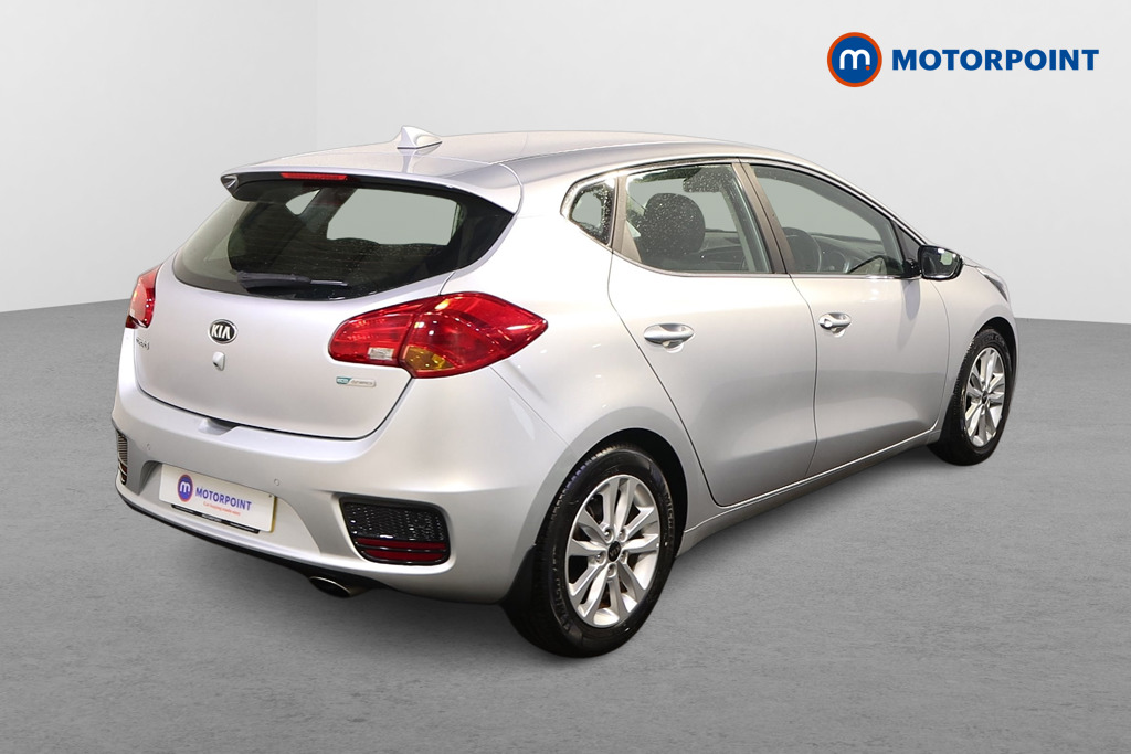KIA Ceed 2 Manual Petrol Hatchback - Stock Number (1619767) - Drivers side rear corner