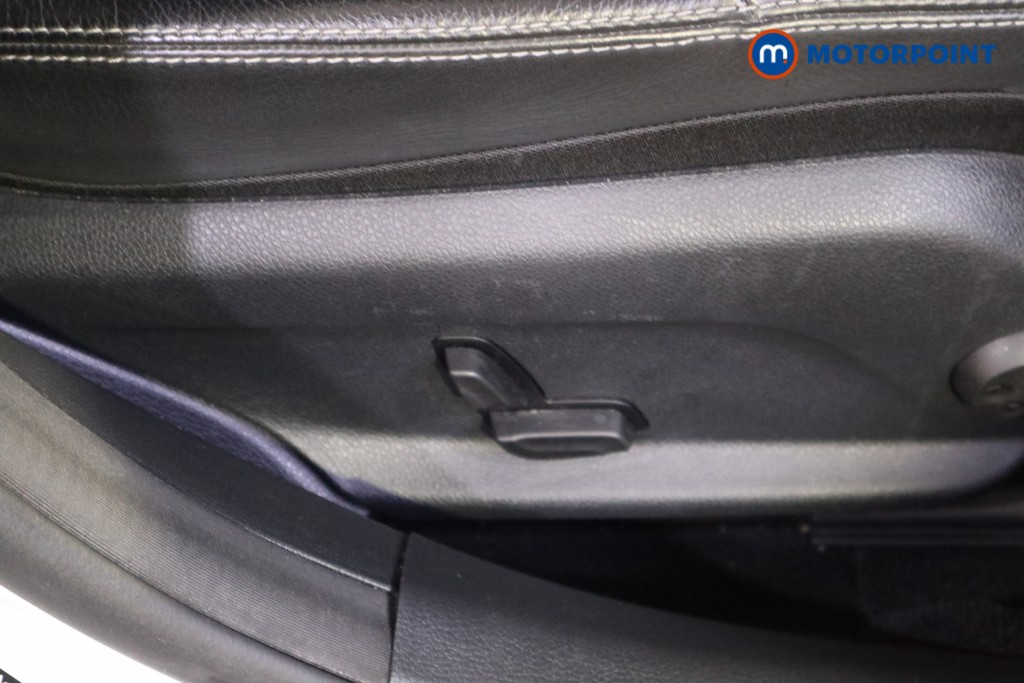 Mercedes-Benz C Class Amg Line Automatic Petrol Saloon - Stock Number (1619776) - 18th supplementary image