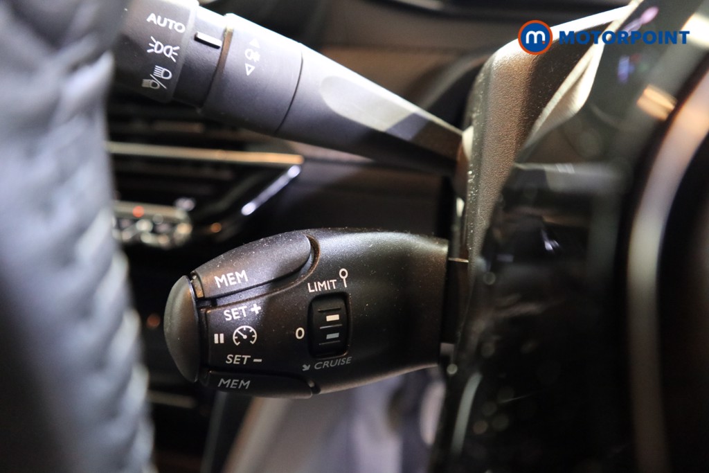 Peugeot 208 Allure Manual Petrol Hatchback - Stock Number (1619912) - 14th supplementary image