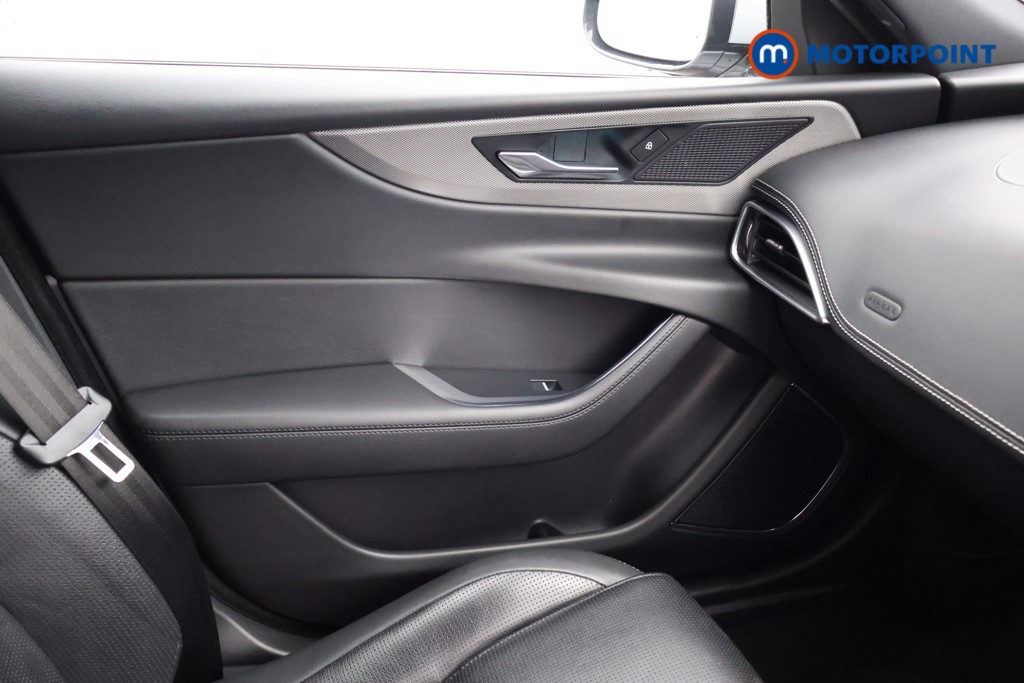 Jaguar XE R-Dynamic S Automatic Diesel Saloon - Stock Number (1620486) - 7th supplementary image