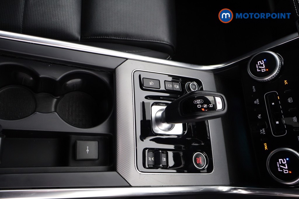 Jaguar XE R-Dynamic S Automatic Diesel Saloon - Stock Number (1620486) - 9th supplementary image