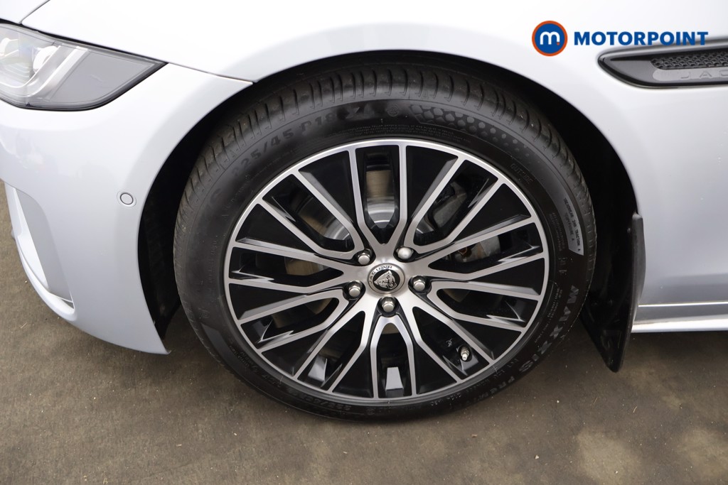 Jaguar XE R-Dynamic S Automatic Diesel Saloon - Stock Number (1620486) - 20th supplementary image