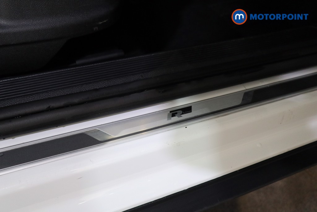 Volkswagen T-Roc R-Line Automatic Petrol SUV - Stock Number (1620509) - 15th supplementary image