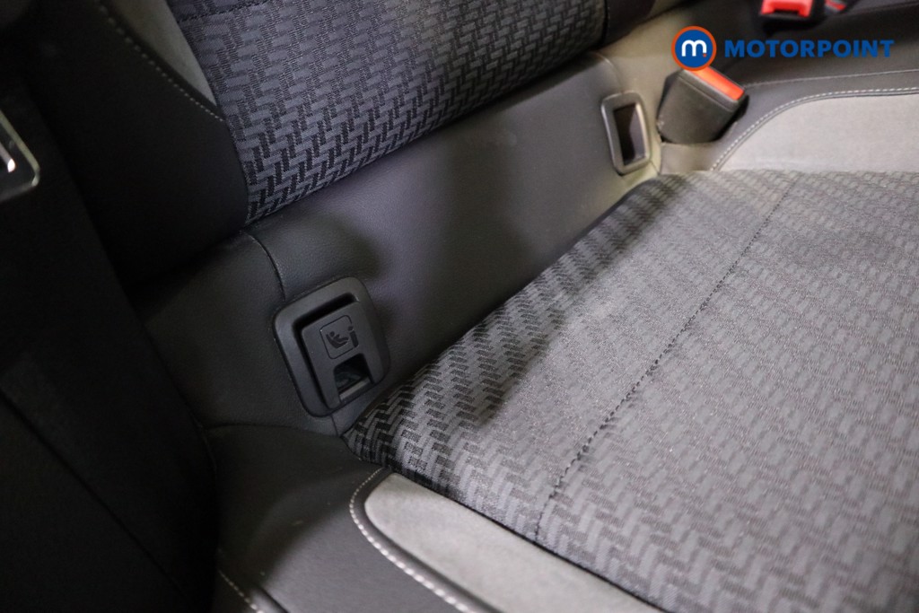 Volkswagen T-Roc R-Line Automatic Petrol SUV - Stock Number (1620509) - 19th supplementary image