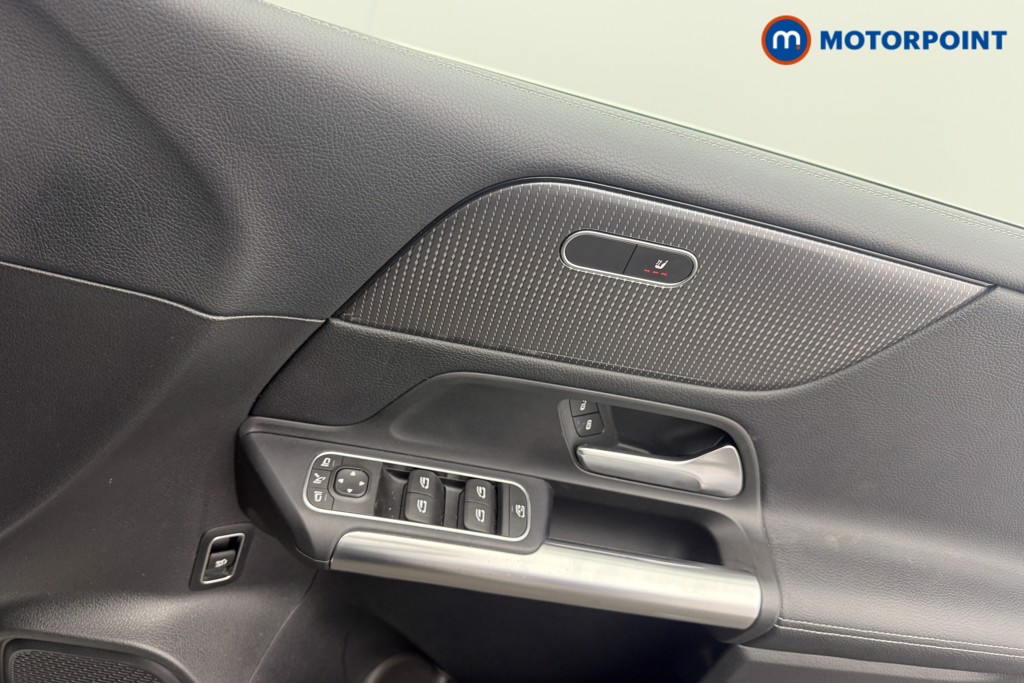 Mercedes-Benz B Class Sport Automatic Diesel Hatchback - Stock Number (1620711) - 10th supplementary image