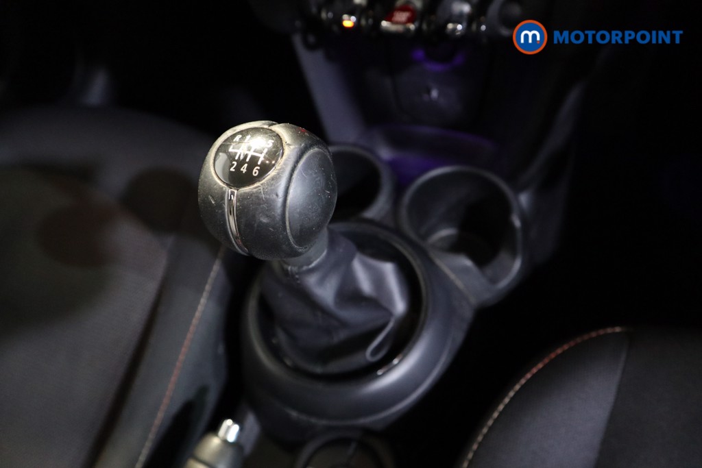 Mini Hatchback Cooper Classic Manual Petrol Hatchback - Stock Number (1620864) - 8th supplementary image