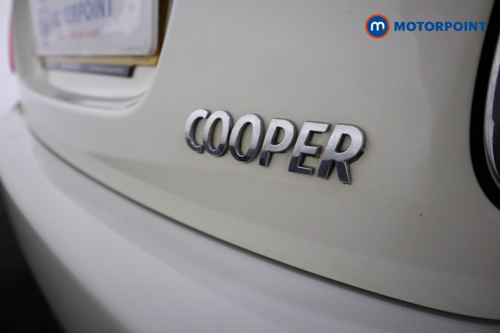 Mini Hatchback Cooper Classic Manual Petrol Hatchback - Stock Number (1620864) - 25th supplementary image