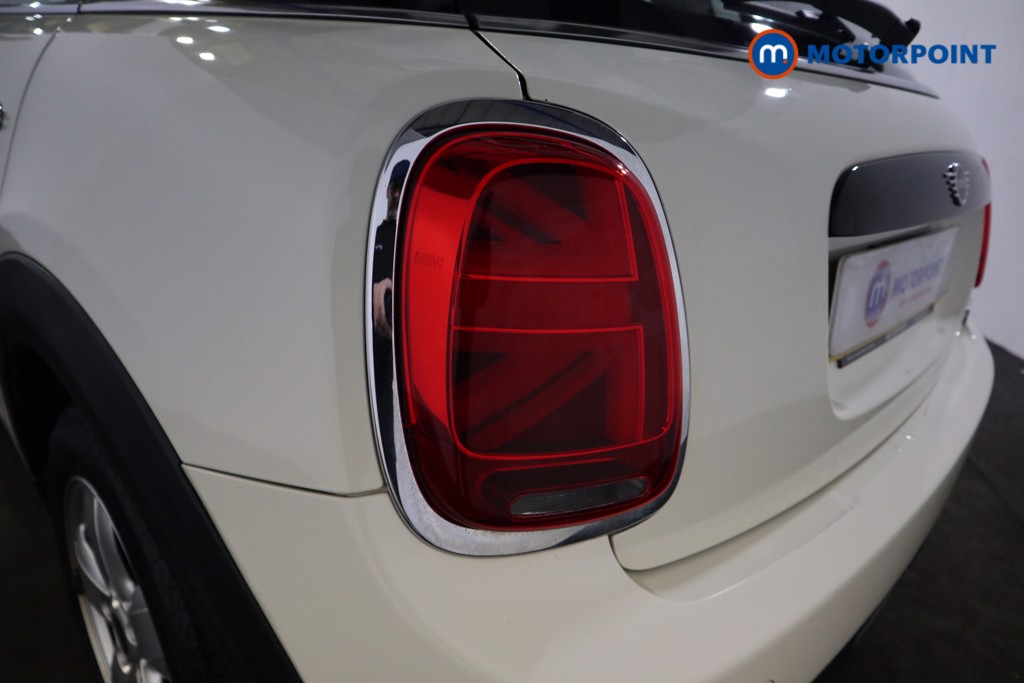 Mini Hatchback Cooper Classic Manual Petrol Hatchback - Stock Number (1620864) - 27th supplementary image