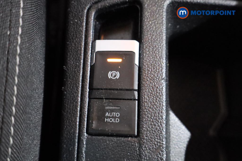 Volkswagen T-Roc Life Automatic Petrol SUV - Stock Number (1620915) - 5th supplementary image