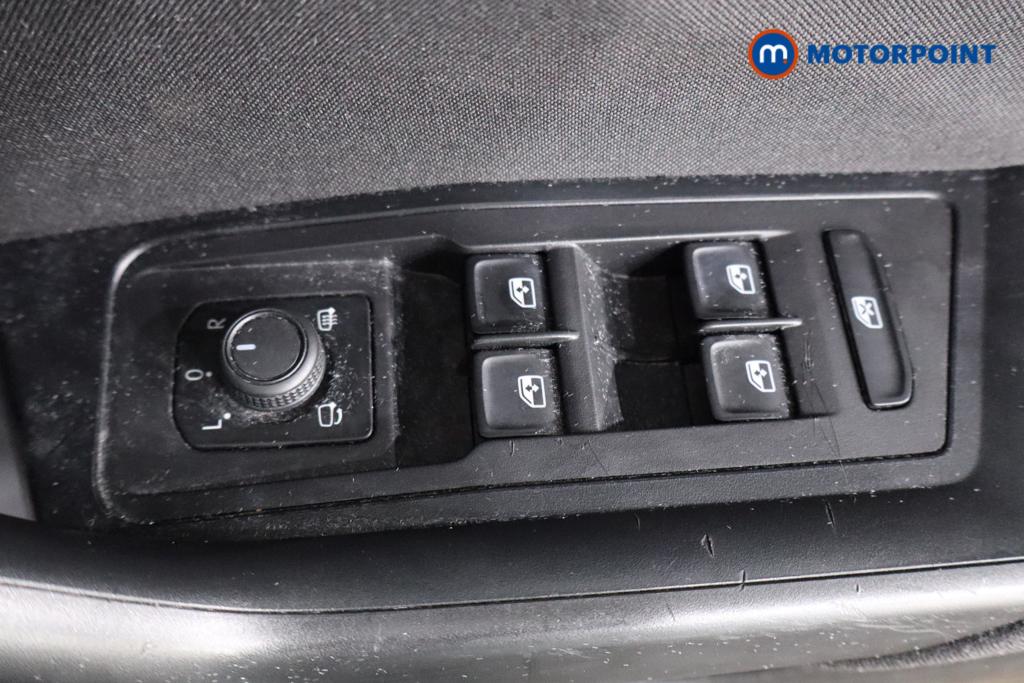 Volkswagen T-Roc Life Automatic Petrol SUV - Stock Number (1620915) - 13th supplementary image