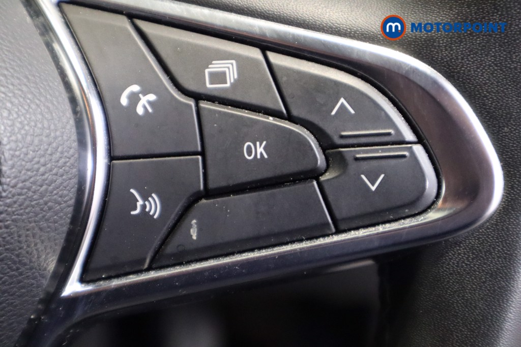 Renault Captur Iconic Manual Petrol SUV - Stock Number (1620942) - 17th supplementary image