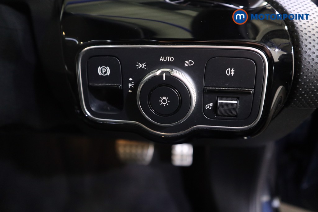 Mercedes-Benz A Class Amg Line Edition Automatic Petrol Plug-In Hybrid Saloon - Stock Number (1621152) - 11th supplementary image