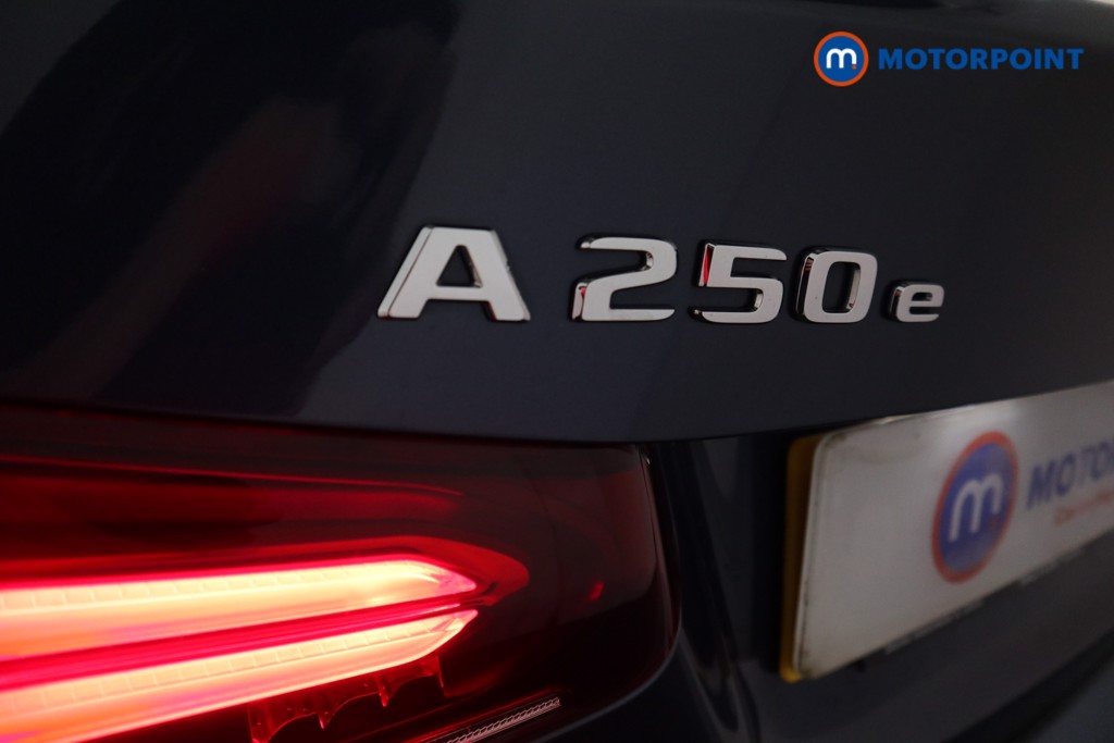 Mercedes-Benz A Class Amg Line Edition Automatic Petrol Plug-In Hybrid Saloon - Stock Number (1621152) - 26th supplementary image