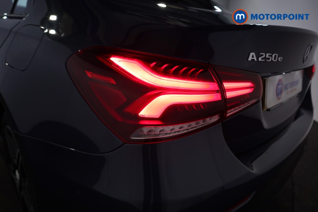 Mercedes-Benz A Class Amg Line Edition Automatic Petrol Plug-In Hybrid Saloon - Stock Number (1621152) - 27th supplementary image