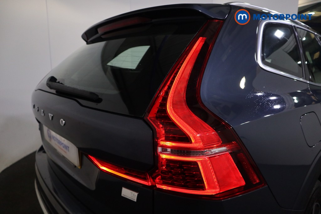 Volvo Xc60 Core Automatic Petrol Plug-In Hybrid SUV - Stock Number (1621176) - 33rd supplementary image