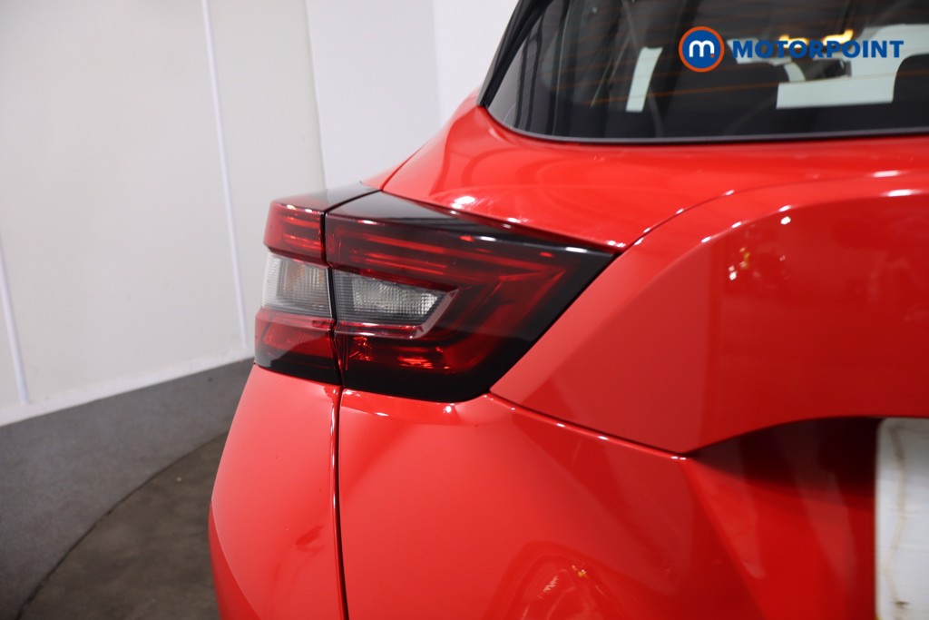 Nissan Juke Acenta Premium Manual Petrol SUV - Stock Number (1621213) - 34th supplementary image